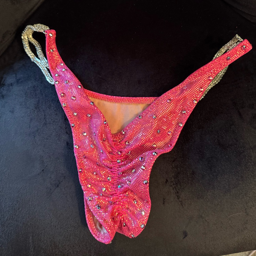 Competition Bikini. Ravish Sands Coral/Pink Rhinestone Bikini Set - Picture 11 of 15